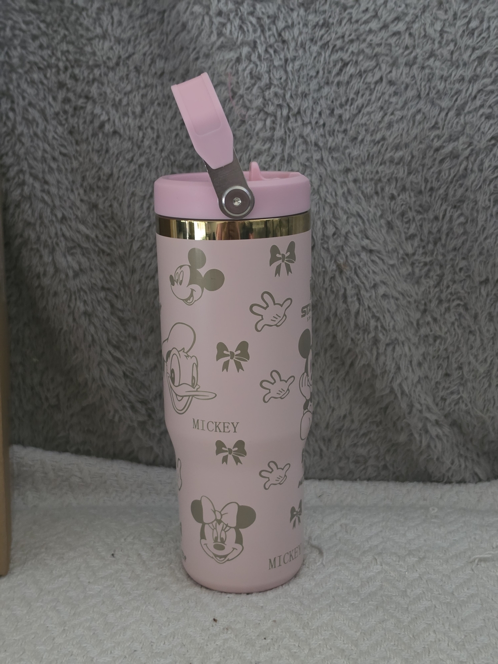 Disney Mickey & Friends Pink & Gold Limited Edition Quencher H2.0 FlowState - Picture 5 of 9